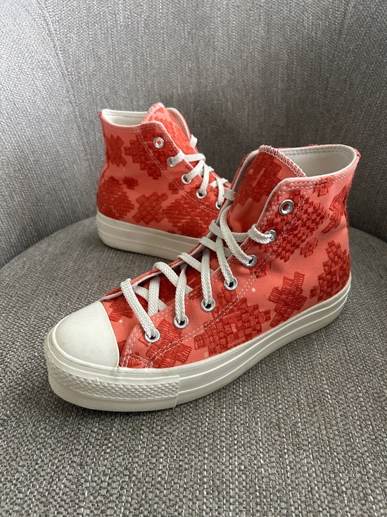 Converse Shoes - Converse Chuck Taylor All Star Lift Platform Tonal Embroidery